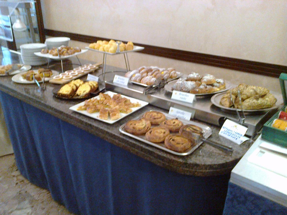 California Pastry Hotel Червія Екстер'єр фото